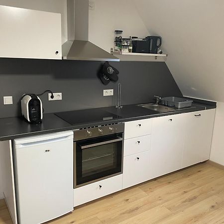 Moderne Ferienwohnung In Gelsenkirchen-Schalke Fuer 1 Bis 7 Personen Mit Terrasse, Ideal Fuer Gruppen & Stadionbesuche Kültér fotó
