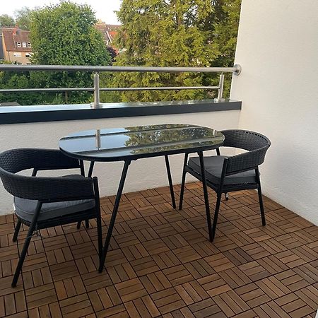 Moderne Ferienwohnung In Gelsenkirchen-Schalke Fuer 1 Bis 7 Personen Mit Terrasse, Ideal Fuer Gruppen & Stadionbesuche Kültér fotó